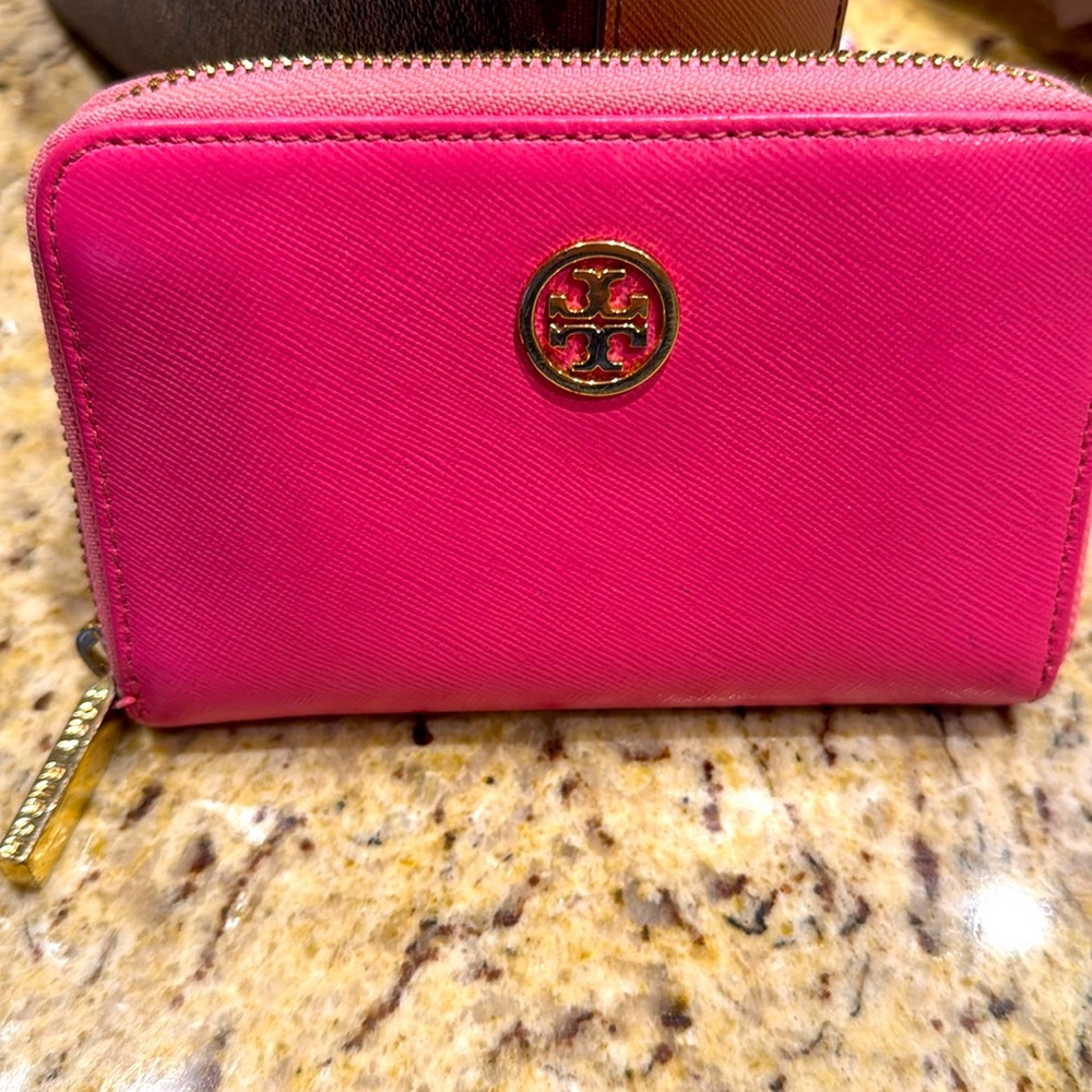 Tory Burch wallet